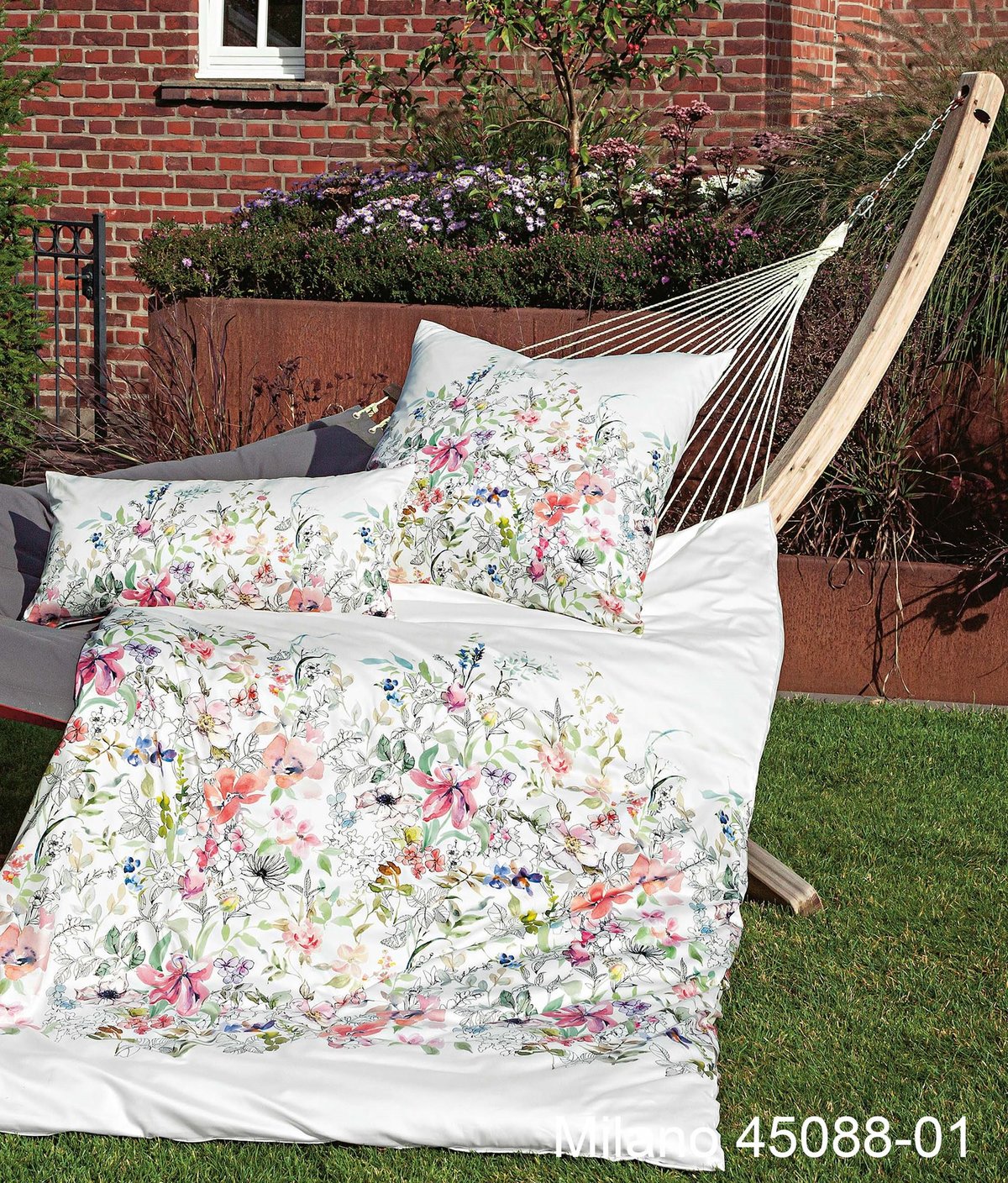 Mako Satin Blumen Bettwäsche Bouqet Mako Satin Blumen Bettwäsche Bouqet
